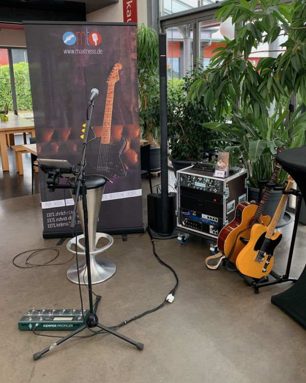 Max Trieß, Gitarrist und Sänger für Hochzeiten, Dinner